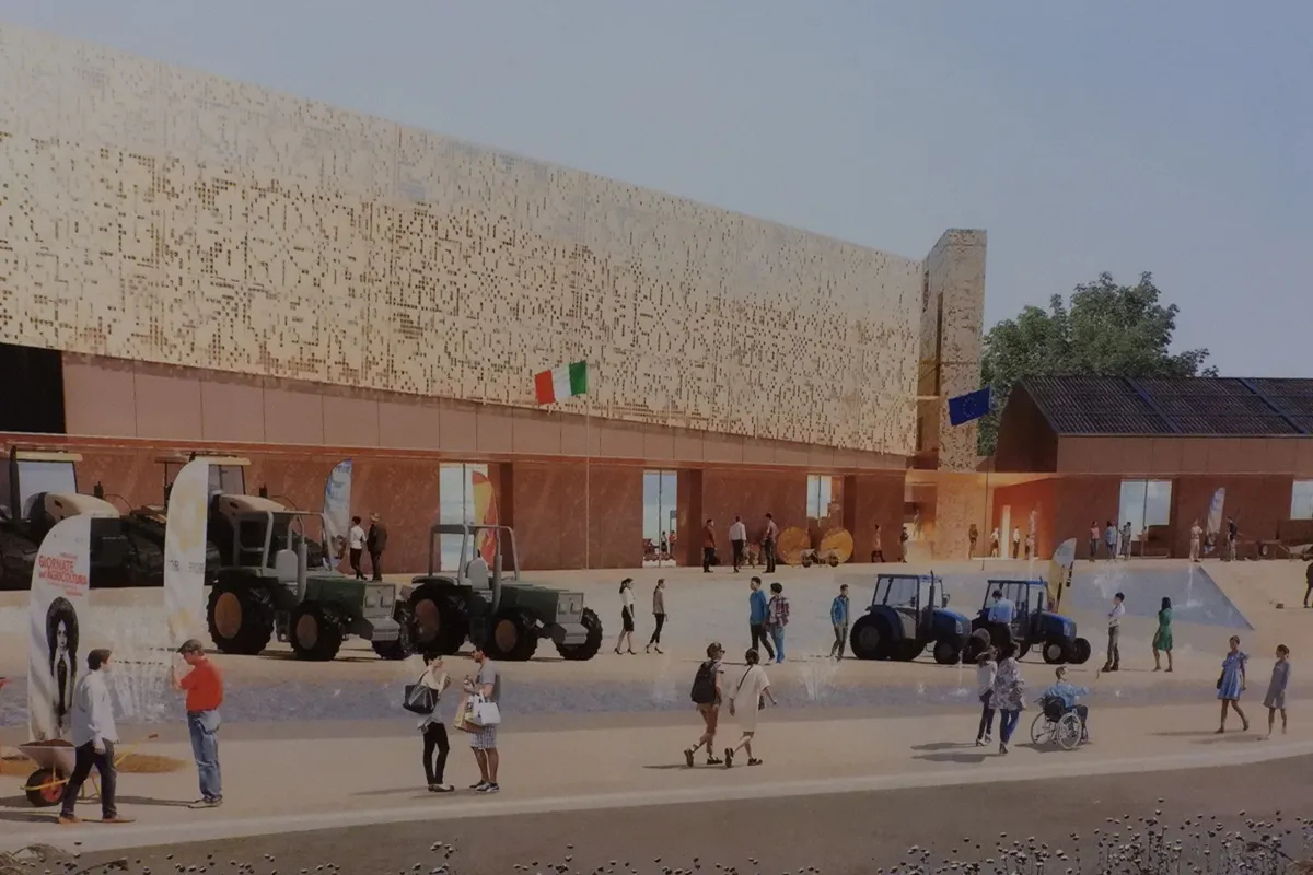 Rendering del centro espositivo della Fiera Agricola di Valledolmo con trattori esposti, visitatori, bandiere italiane ed europee, e struttura moderna dorata.